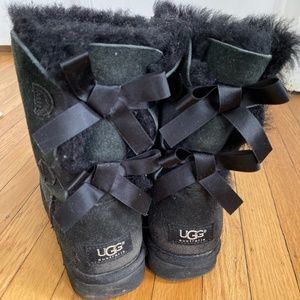 Uggs Black Bailey Bow